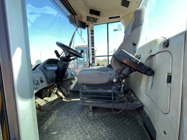 2015-volvo-l70h-image-46