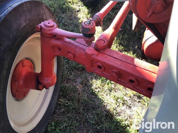 1946-ford-8n-image-18