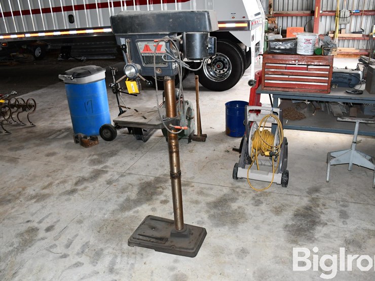 sears-craftsman-113213780-15-1/2"-drill-press-image-8