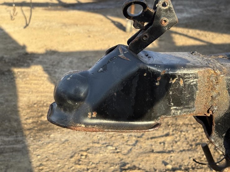 2004-unknown-trailer-image-78