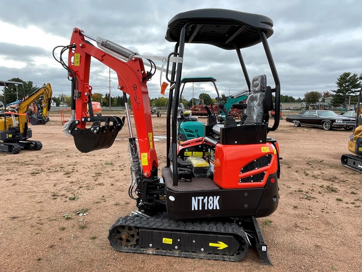 #1785-•-agt-nt18k-mini-excavator-image-8