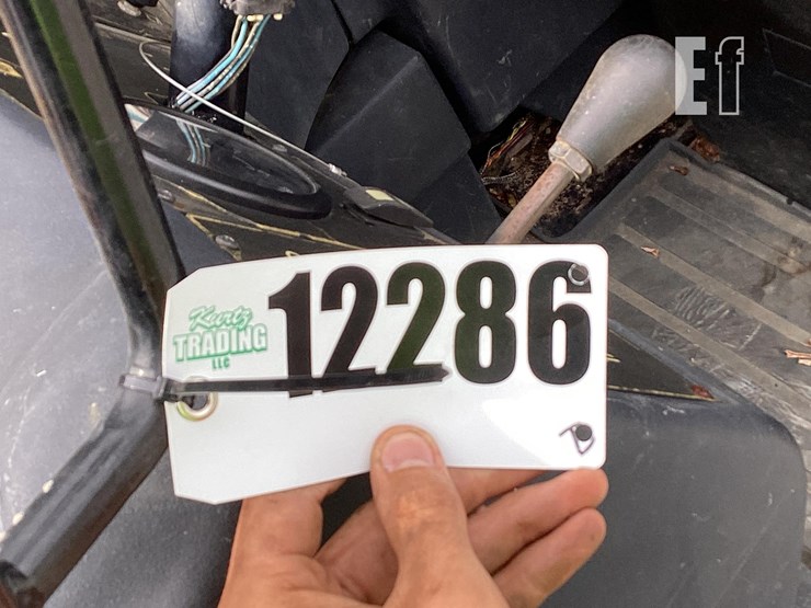 2014-caterpillar-tl642c-image-17