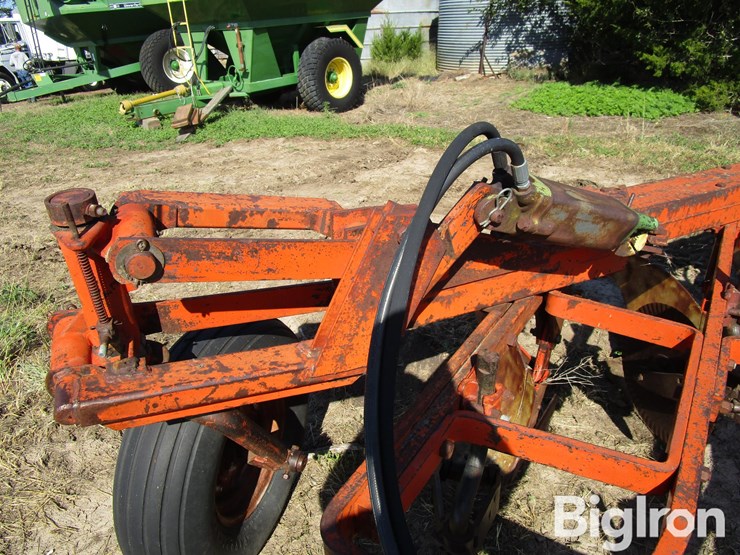 case-6x16-semi-mounted-plow-image-12
