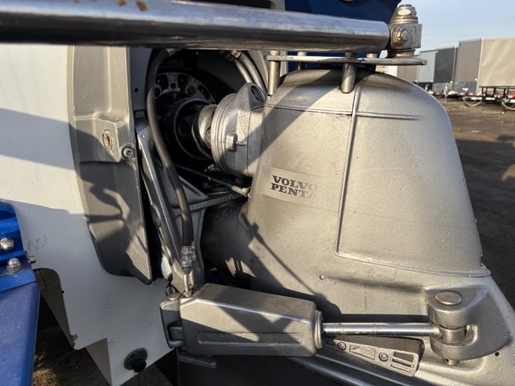 2004-unknown-trailer-image-62