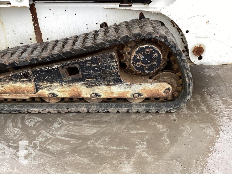 2005-bobcat-t190-image-11