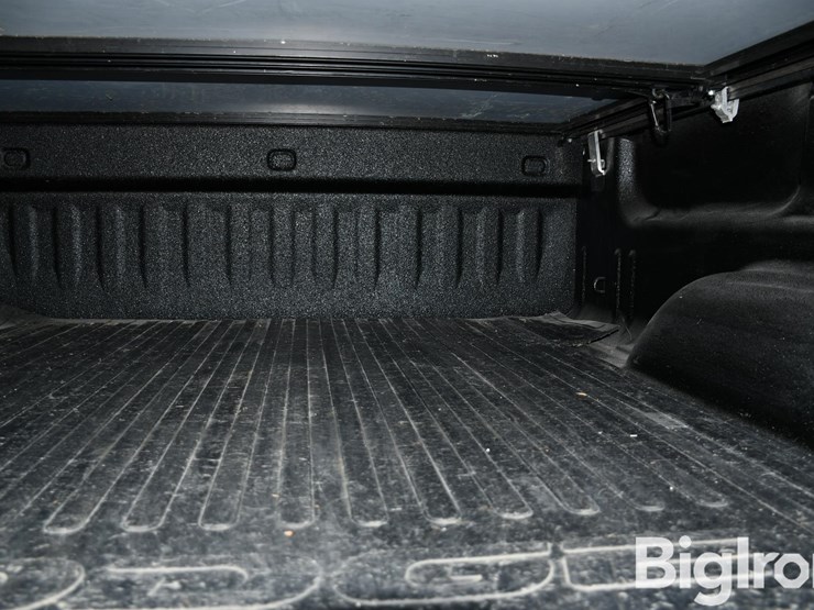 2017-chevrolet-silverado-1500-lt-image-20