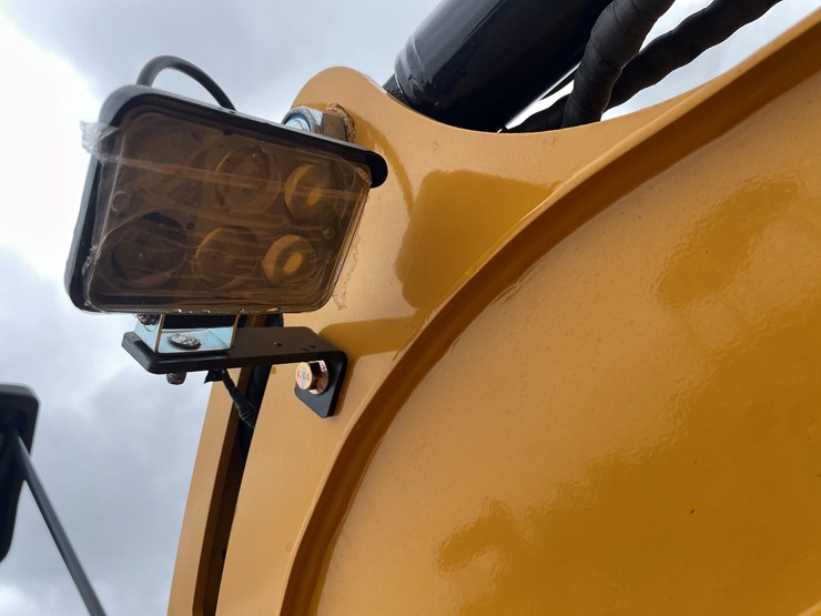 #1791-•-agt-xz20r-mini-excavator-image-22