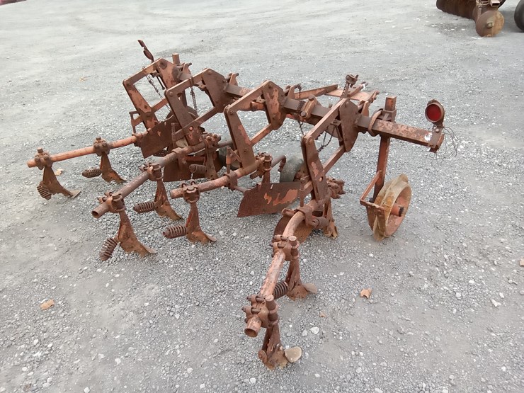 #891-•-ac-snap-coupler-cultivator-image-1