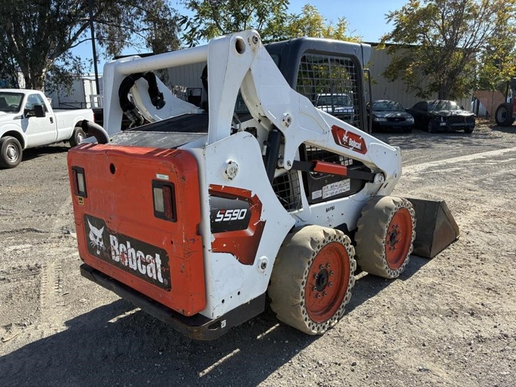 2021-bobcat-s590-image-3