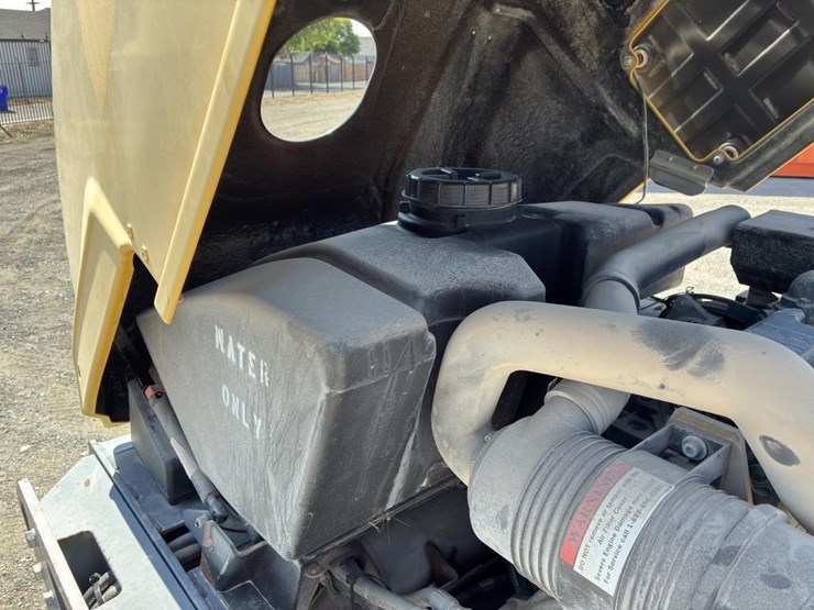 2015-dynapac-cc1200-image-16