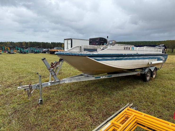 1998-crestliner-rampage-2000-deck-boat-(90hp-2-image-1