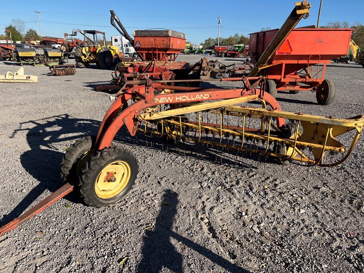 new-holland-256-image-1