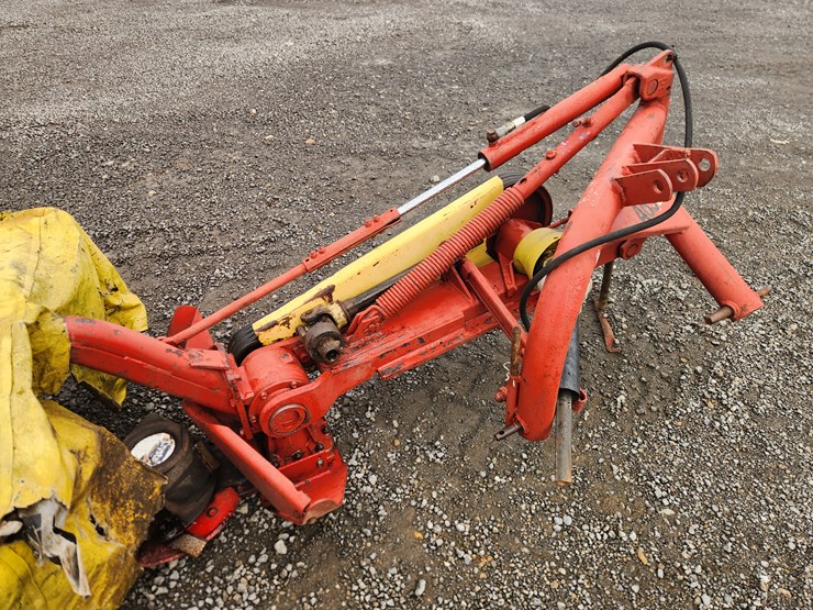 new-holland-463-image-2