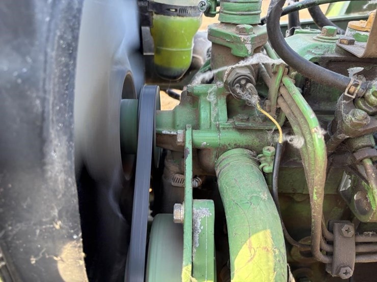 1981-john-deere-750-image-38