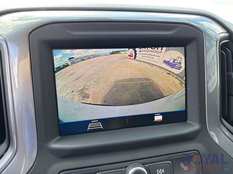 2022-chevrolet-1500-image-14