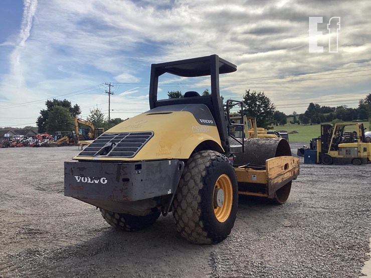 2011-volvo-sd100d-image-4