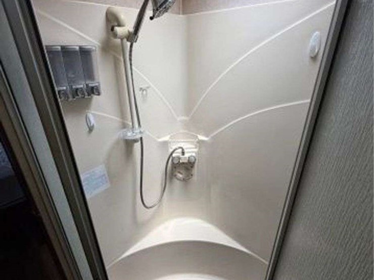 2013-dutchman-voltage-toy-hauler-40-foot.-image-9