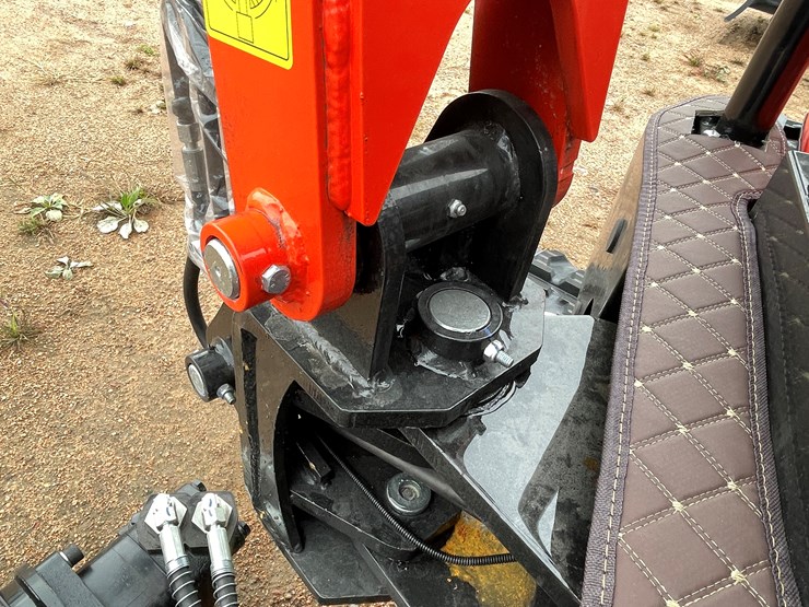 #1785-•-agt-nt18k-mini-excavator-image-17