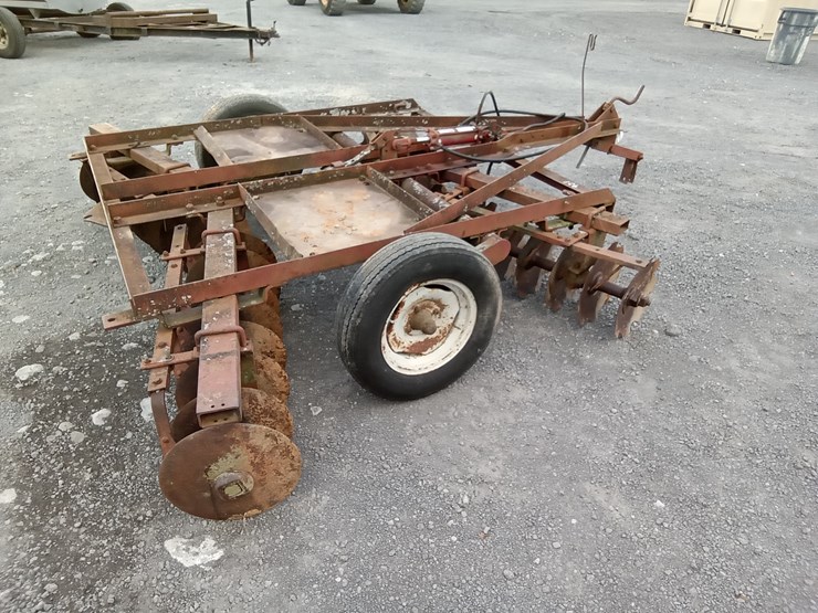 #901-•-ih-9'-wheel-disc-image-6