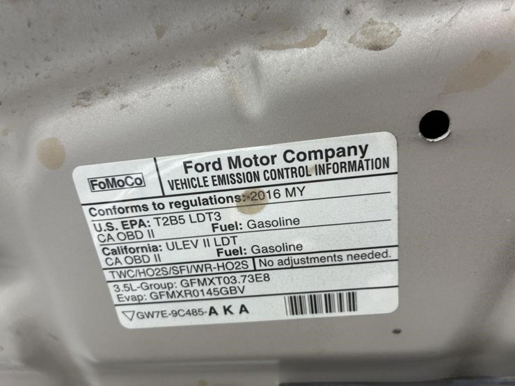 2016-ford-explorer-image-7