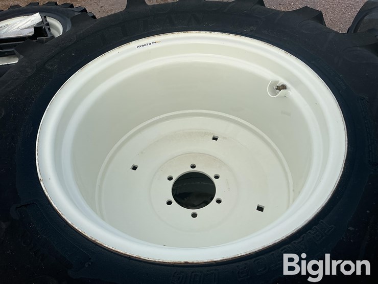 titan-industrial-tractor-lug-17.5l-24-tractor-tires-image-11