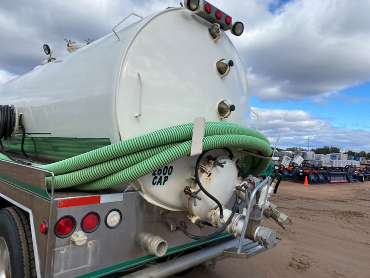 1999-international-4900-image-36