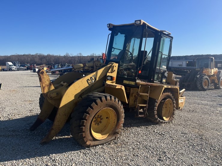 caterpillar-914g-image-2