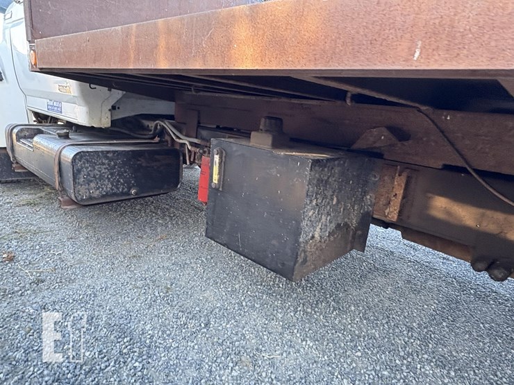 1996-ford-f800-image-12