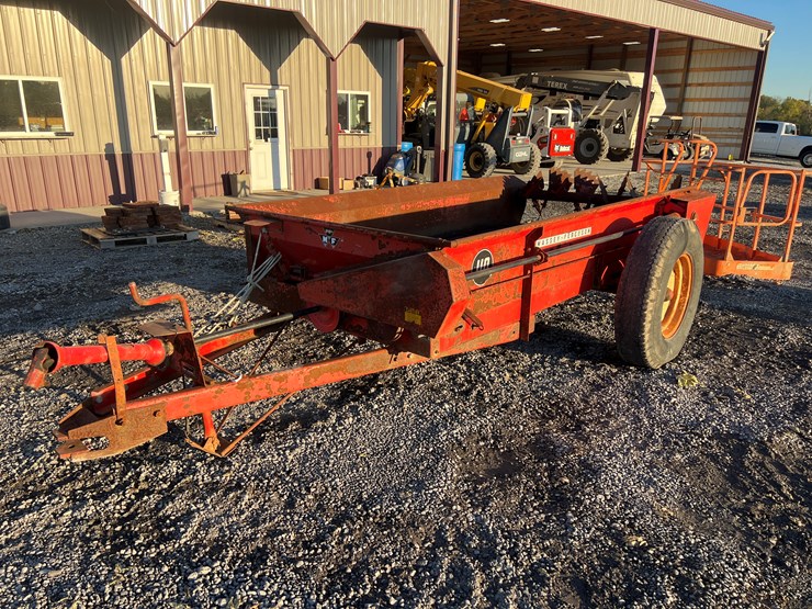 massey-ferguson-110-image-1