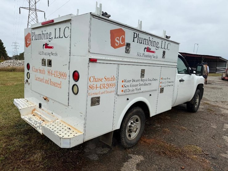 2010-chevrolet-2500-image-5