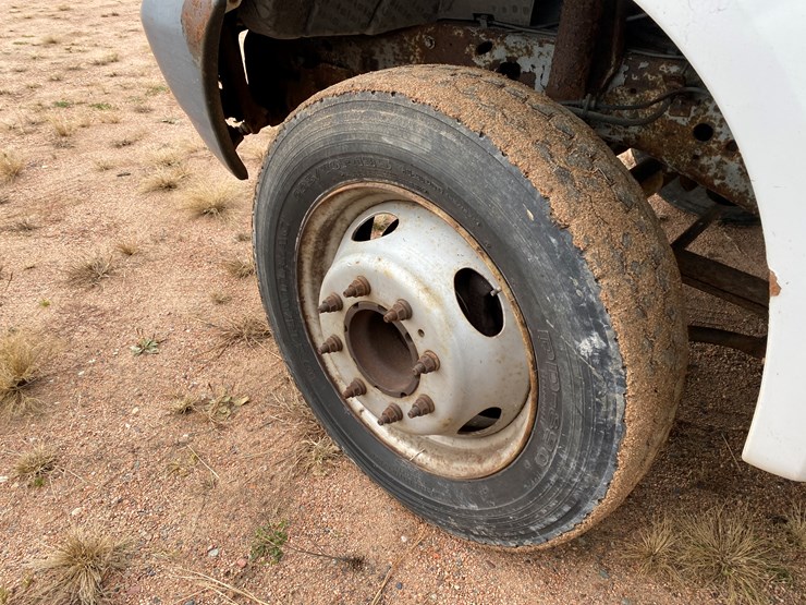 2000-ford-f450-xl-image-8