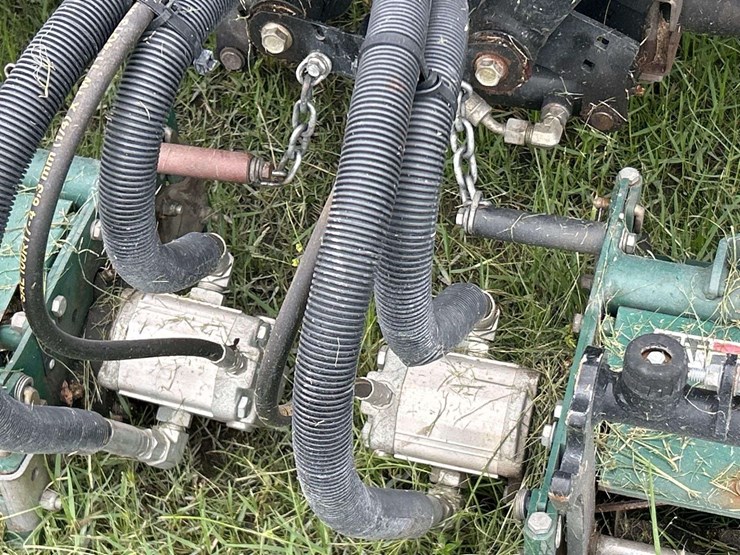 2016-r-and-r-products-331-lp-reel-mower-image-9