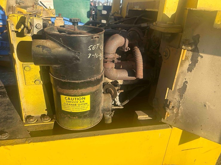 cascade-82f4968-forklift-image-25