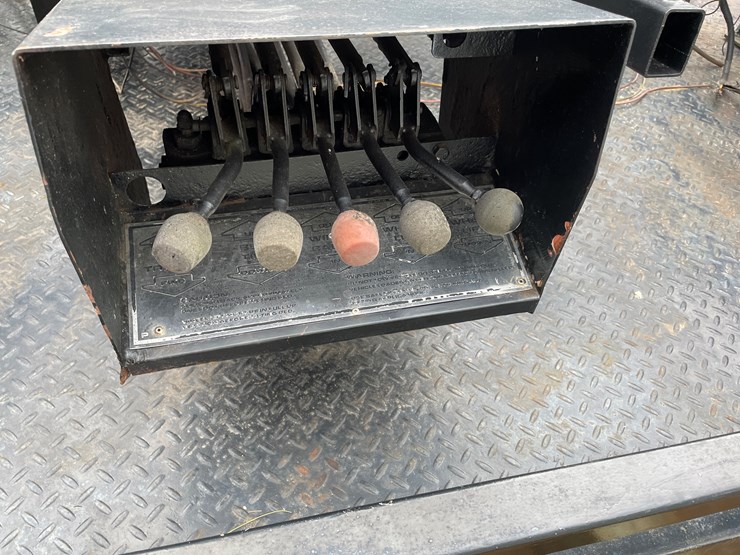 #3343-•-18'6"-rollback-bed-with-car-lift-attachment-image-14