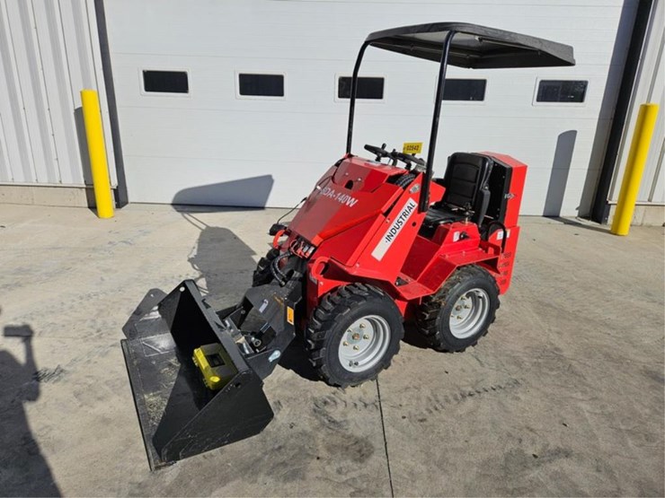 #2542-•-2025-agt-sda-140w-skid-steer-image-1