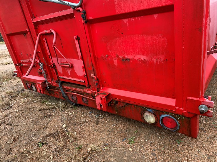 #3362-•-20'-grain-truck-dump-box-image-8