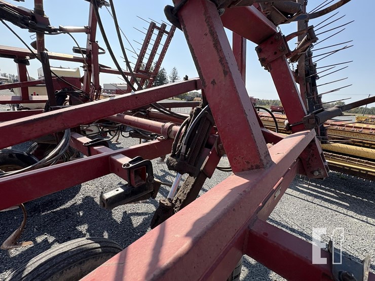 case-ih-4600-image-7