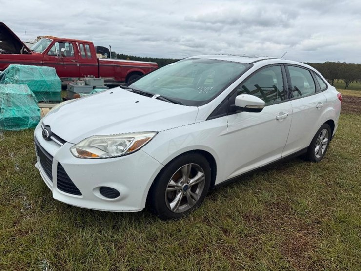 2013-ford-focus-(at,-2.0l,-sunroof,-radio-does-image-3
