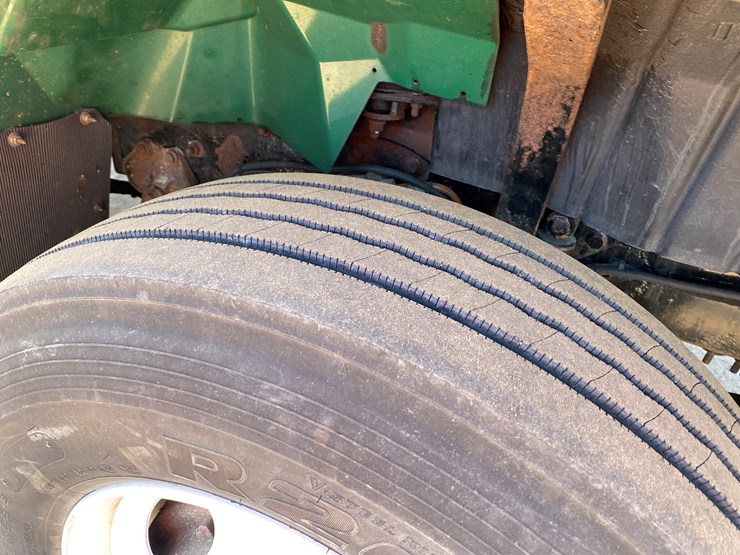 2003-international-7400-image-25