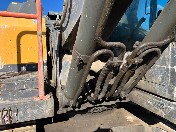 volvo-ec160-image-29