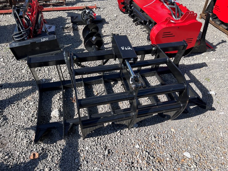 #862-•-jmr-skid-steer-grapple-bucket-image-1
