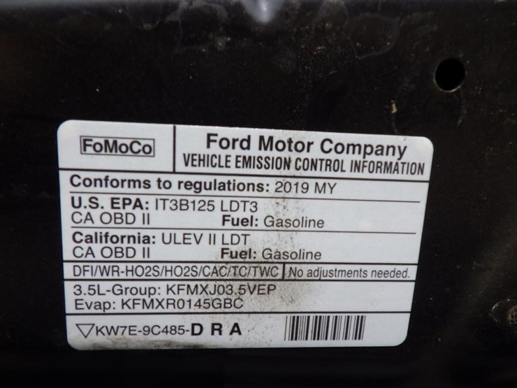 2019-ford-explorer-image-12