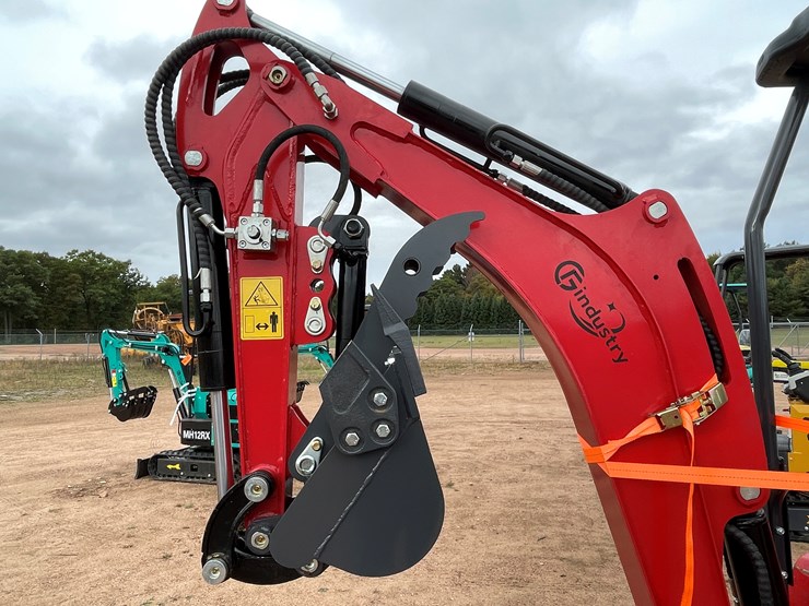 #1792-•-agt-qk20r-mini-excavator-image-11