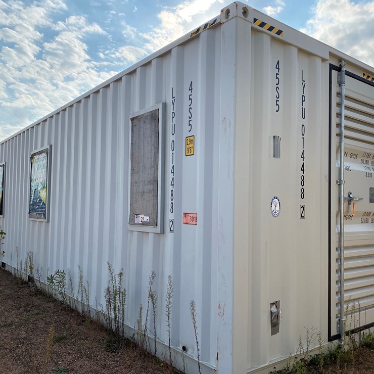 #3335 • 40' Hi-Cube House Container