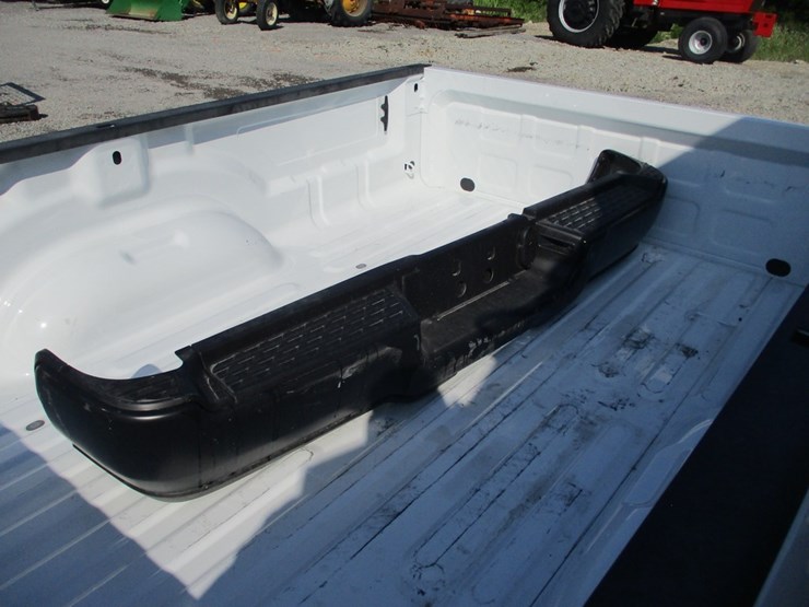 #95-•-8'-ram-truck-bed-w-bumper-image-3
