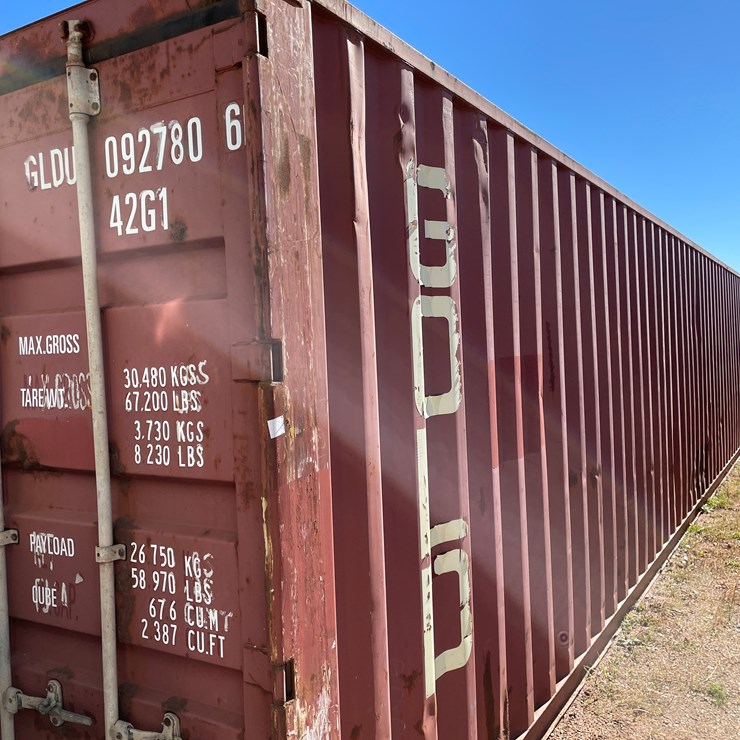 #3333 • 40' Standard Height Shipping Container