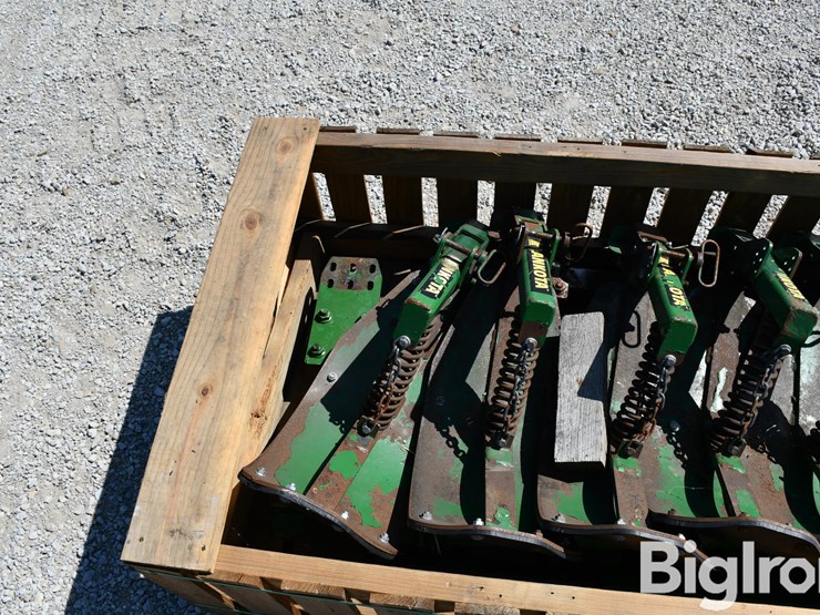 lankota-stalk-stompers-image-16