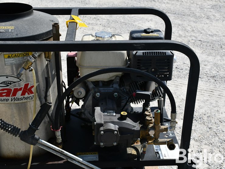 shark-1.110-056.0-portable-power-washer-image-12