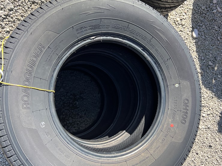 #860-•-4)-235/80r16-tires-image-2