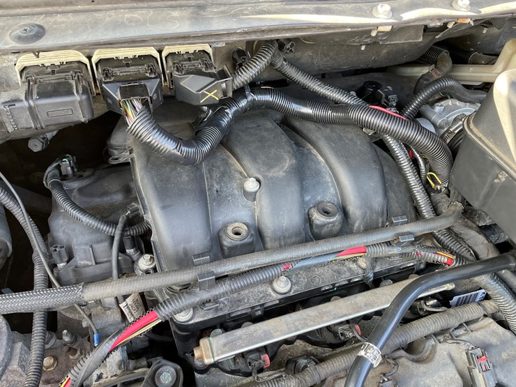 2013-ford-edge-image-81